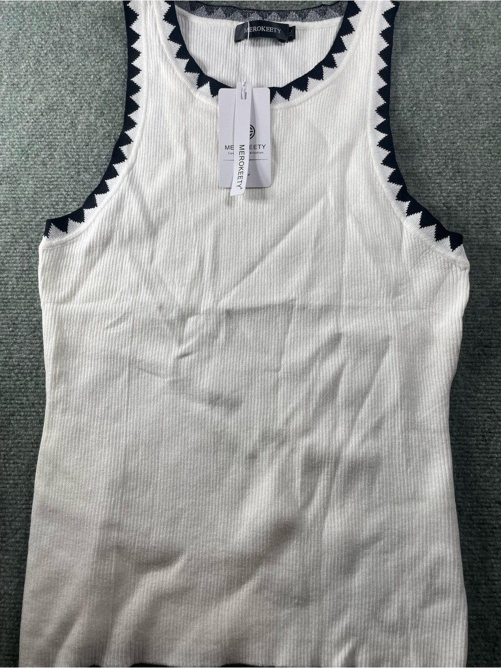 Merokeety‎ White Ribbed Tank with Black Zigzag Trim